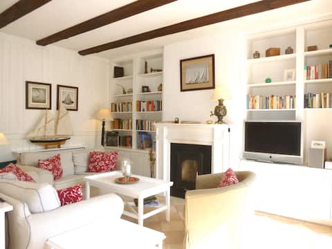 With open living area: Seepferdchen vacation home