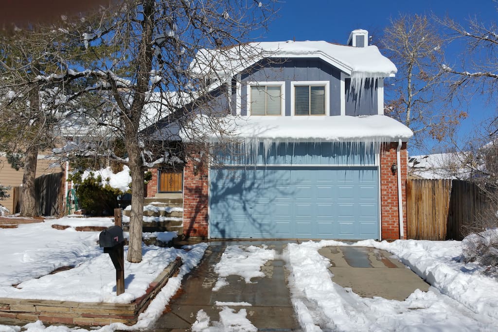 Yes, it snows here sometimes! South-facing warmth, and snow melts quickly.