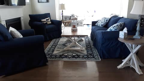 Top Airbnb: Beach, Golf and Recreation fun for the whole group in Old Orchard Beach