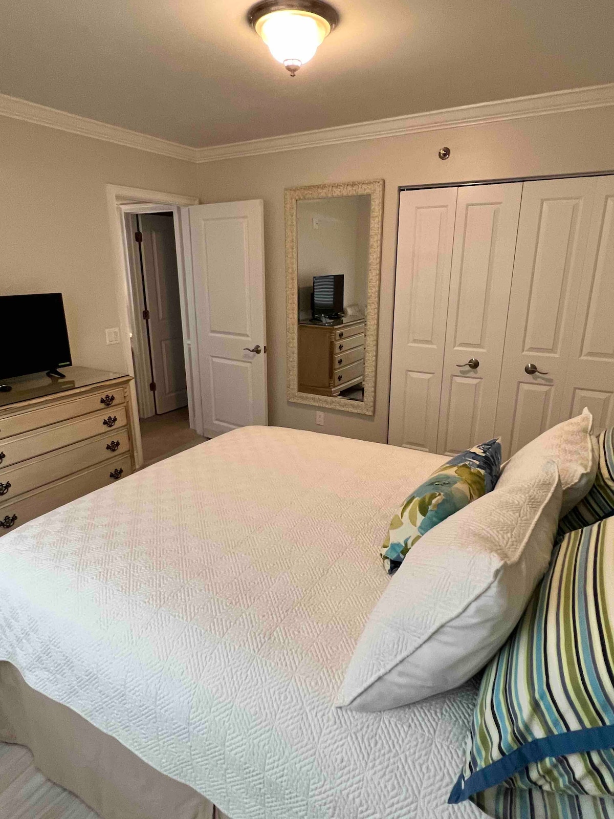 غرفة النوم 1