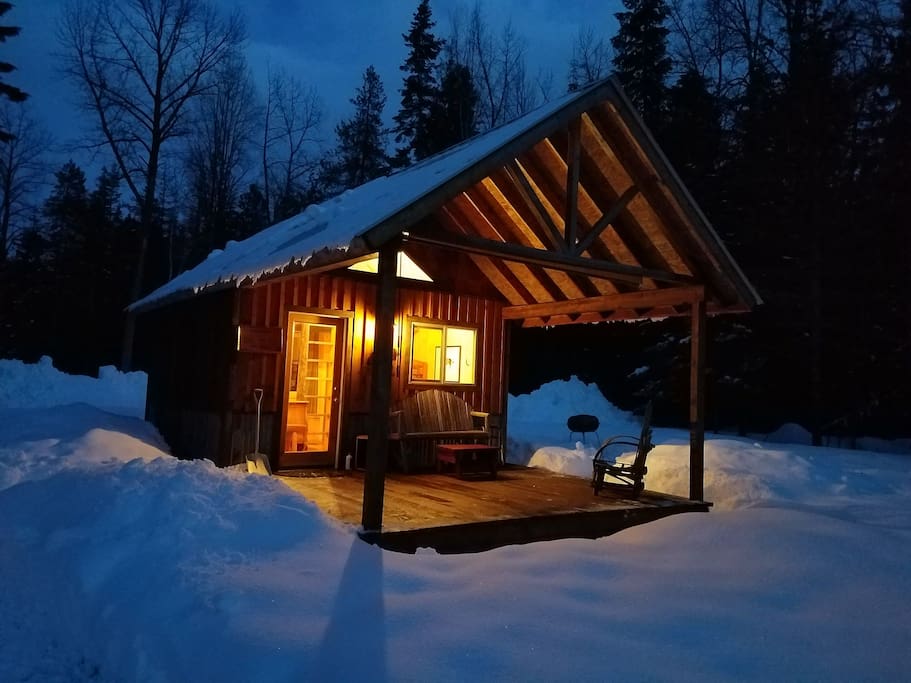 Camping cabin in Sandpoint's pastoral Selle Valley Tiny houses for