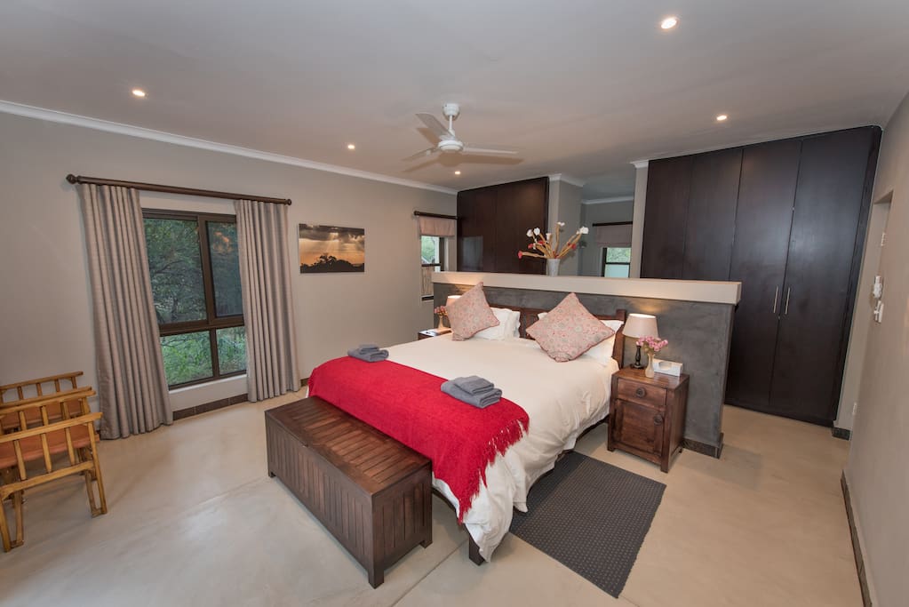 Honeymoon Suite, Nyaleti Lodge 310