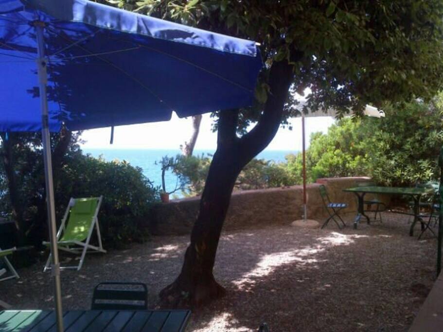 Leisure Garden Corner