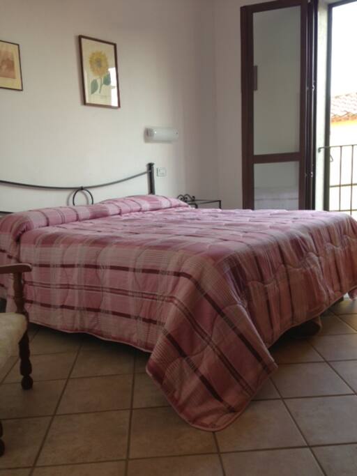 Double bed in double bedroom
Possibility to add a 3rd bed