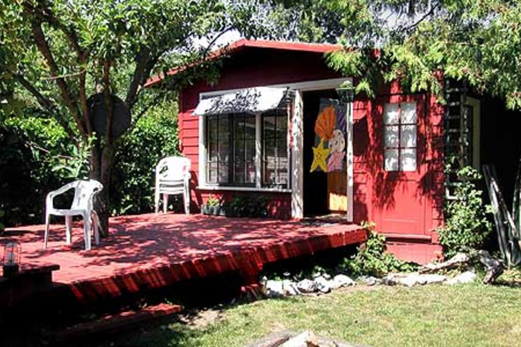 Sleepy Hollow back guest house