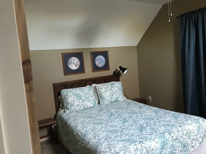 ห้องนอน #3 (ห้องใต้หลังคา)