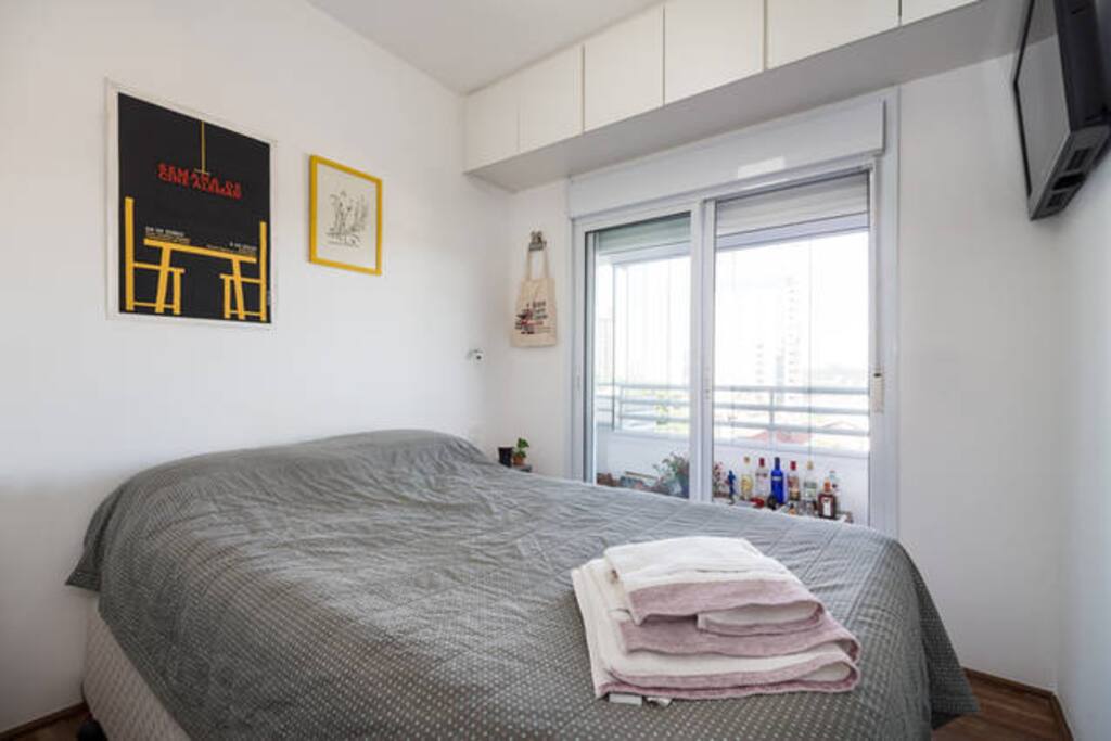 Private bedroom with ac + tv/chrome cast