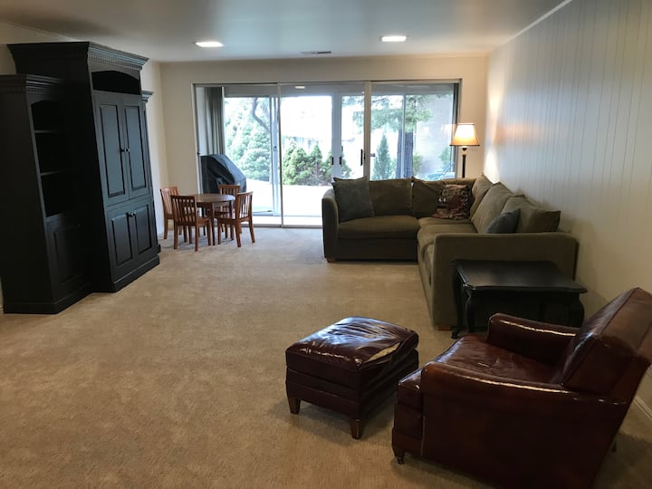 East Bench Executive Townhome - 4 Bedroom - Salt Lake City