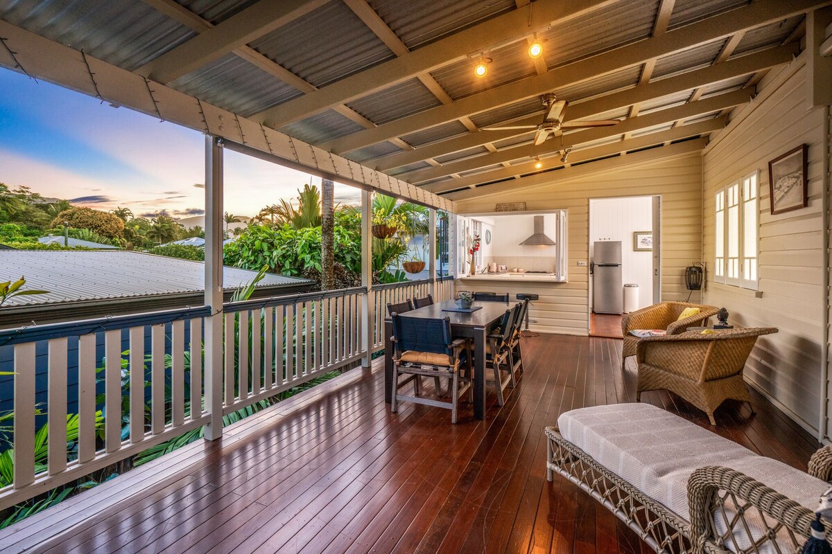 18 Insanely Unique & Best Airbnbs in Cairns, Queensland BeeLoved City
