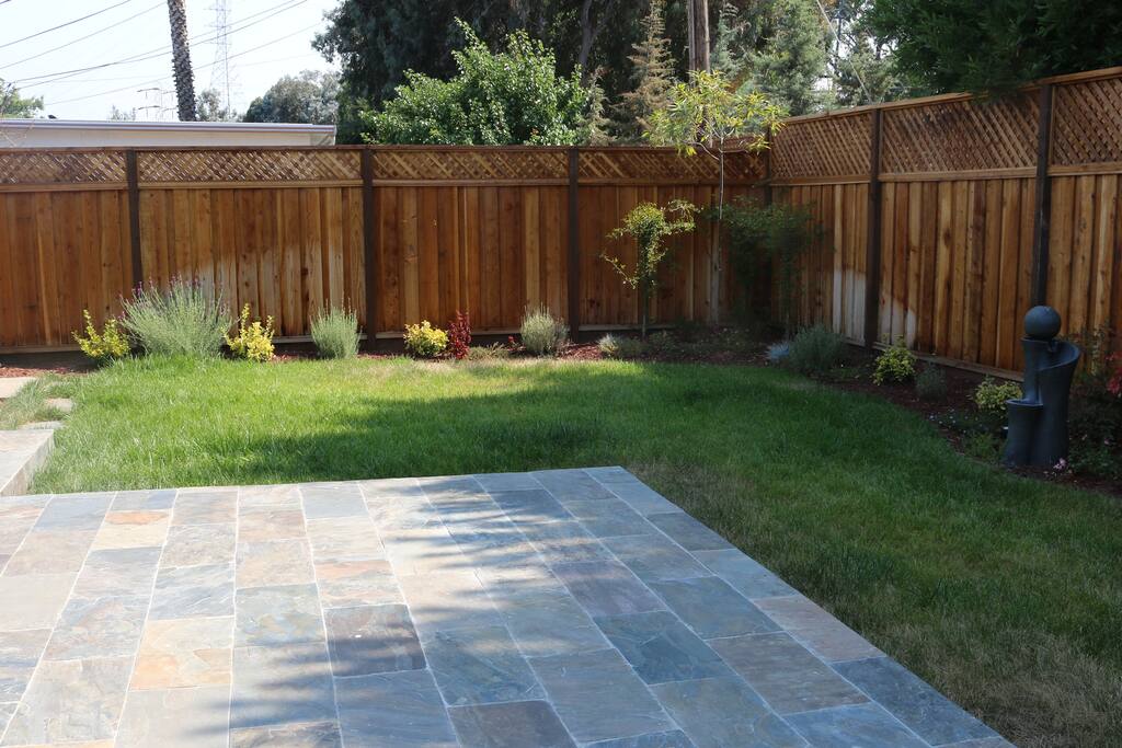 Fenced backyard entry