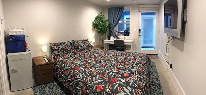 Private Studio Apartment In West Seattle - Seattle, WA