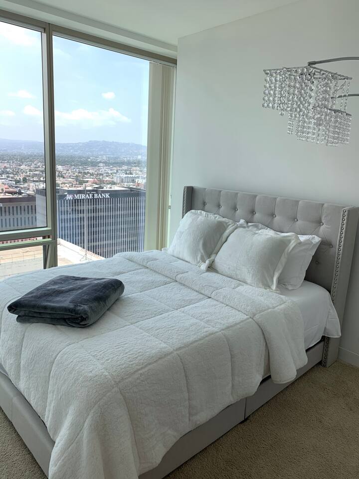 Top 24 Airbnb Vacation Rentals In Koreatown, Los Angeles Trip101