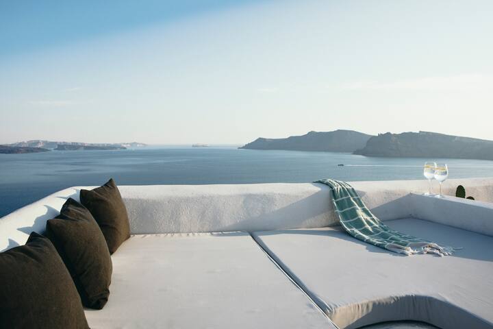 Oia’s Secret, Santorini gallery image 2