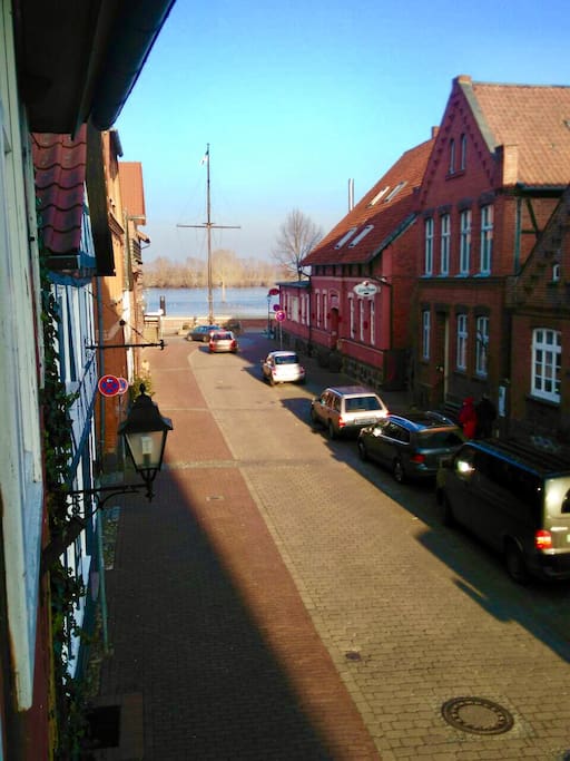 Blick auf die Elbe von Schlafzimmer 3
