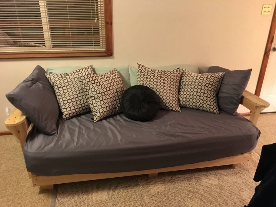 Twin day bed