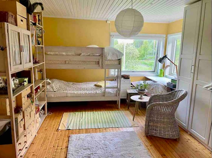 Chumba cha kulala 3. kilicho na kitanda cha ghorofa (karibu na chumba cha kulala cha Master)