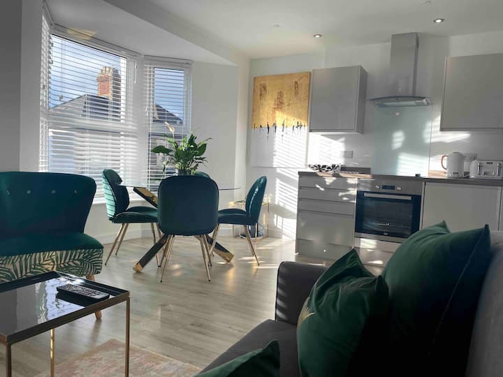 Stylish Apartment in Trendy Pontcanna Apartments for Rent in Pontcanna, Wales, United Kingdom