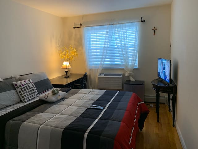Rooms For $500 A Month Bronx