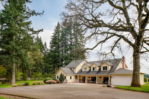 Spacious Suite on Oregon Equestrian Estate