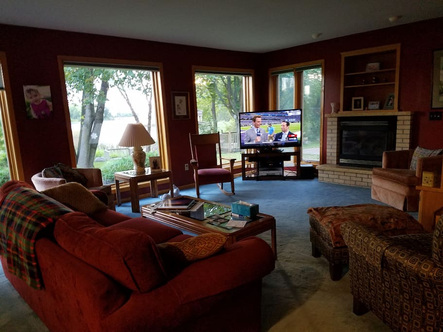 Open Living Concept with Huge Windows