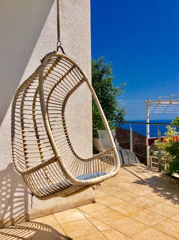 Villa Anais with Infinity-Pool Lloret de Mar gallery image 4