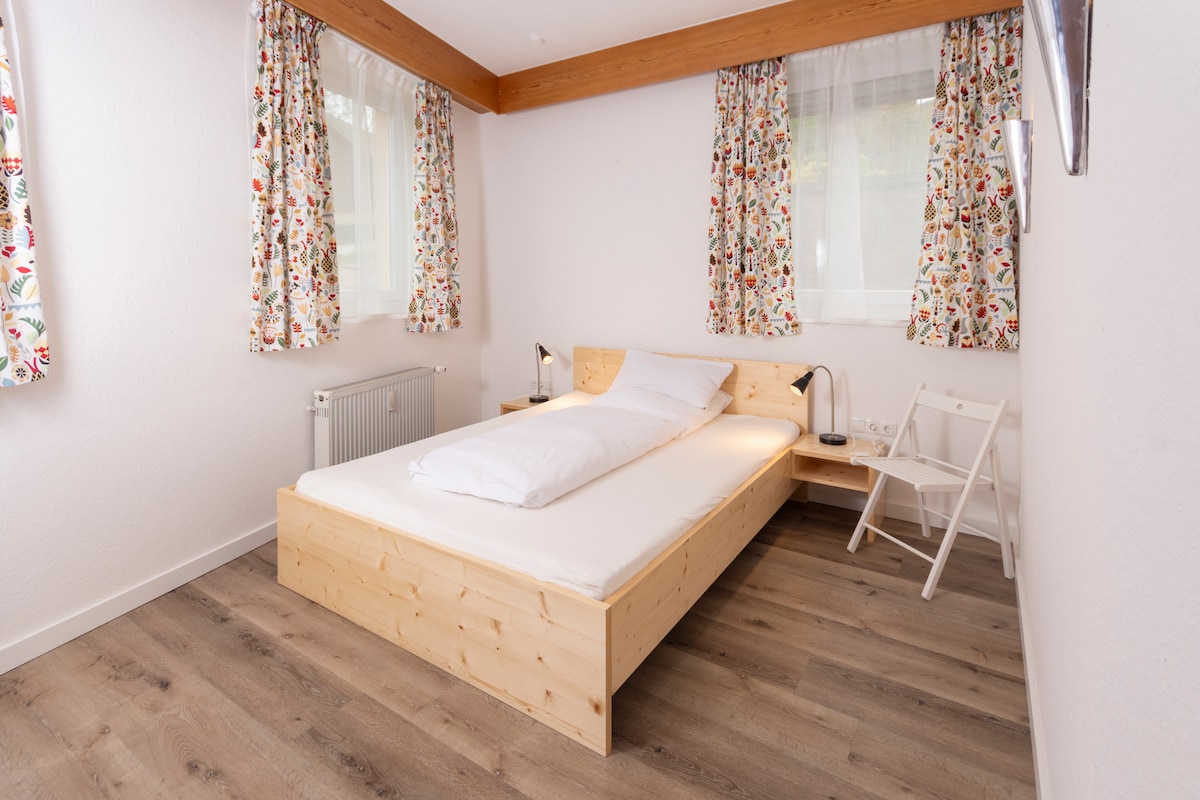 חדר שינה 3 (תפוסה יחידה או כפולה)