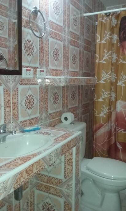 baño habitación 1