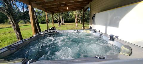 Stewart House with Hot Tub and 3 bedroom