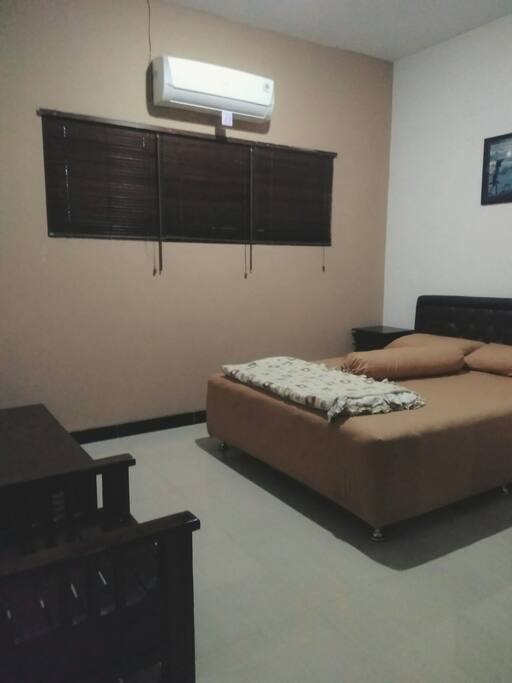 Kamar 1