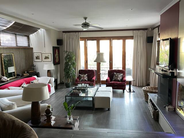 Stunning house in private estate in Hout Bay gallery image 4