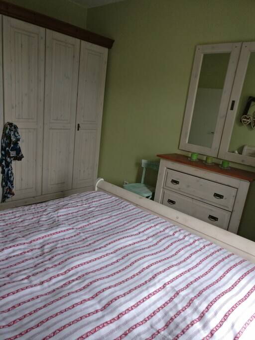 Schlafzimmer zum Garten