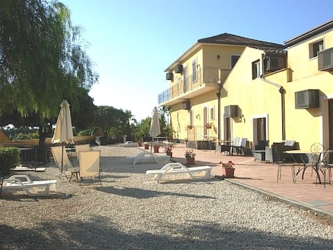 Oasi del Fiumefreddo Residence