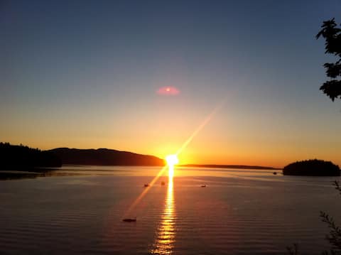 Chuckanut Bay Beach Cottage