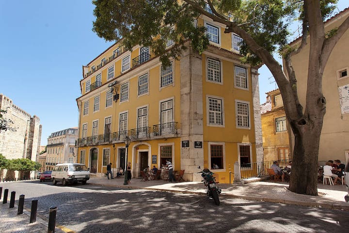 Birds Apartments managed Airbnb listing 2