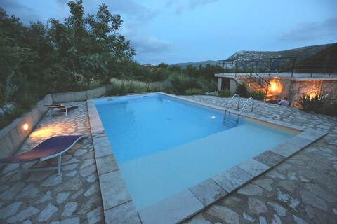 Abeona Mediterranean villa