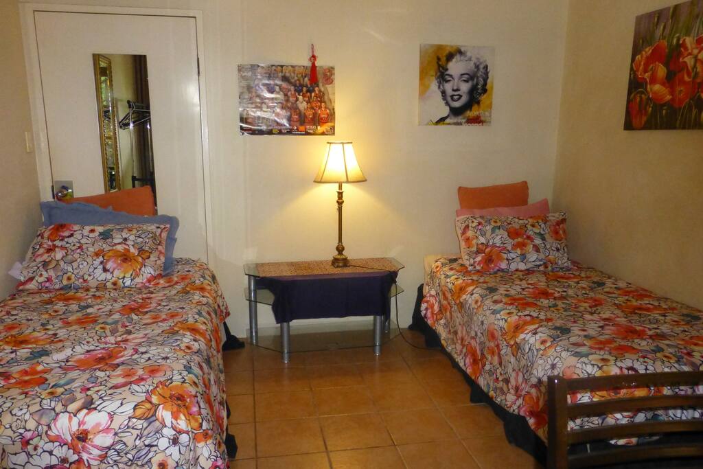 Can be twin beds or King.