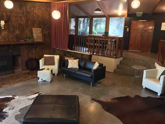 Redlands – Girraween House – The meeting place gallery image 5