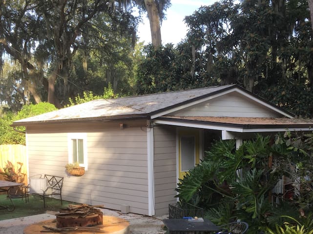 Private Guest Cottage