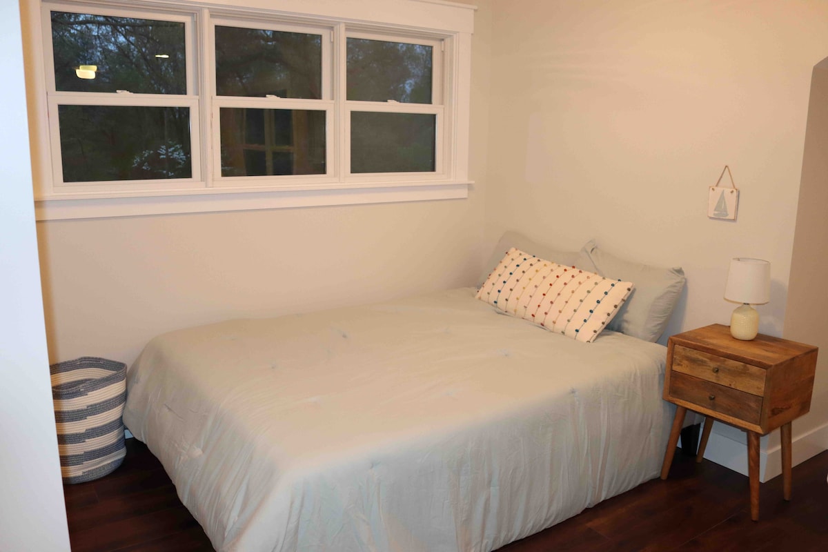 Dormitorio 4 (1 cama completa, 1 cama tamaño queen y 1 sofá)