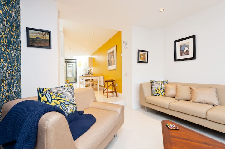 Db room in quirky Enniskerry house