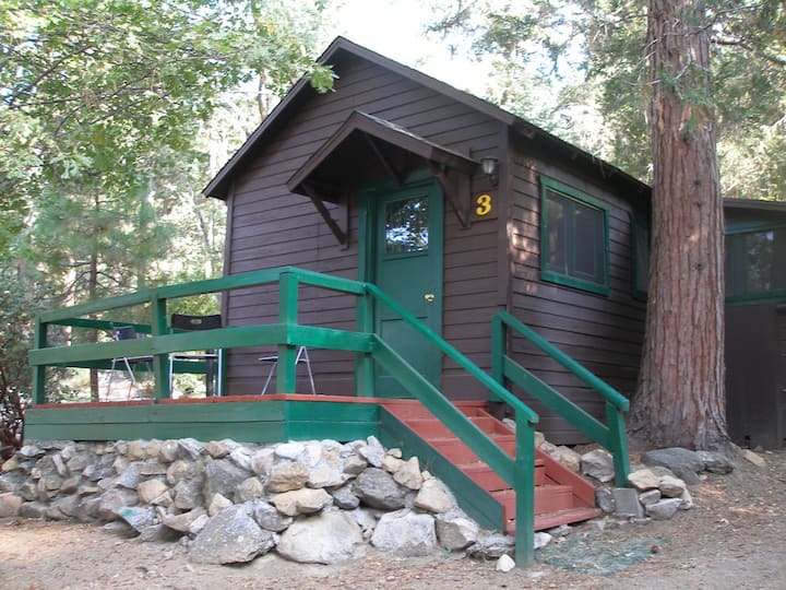 Angelus Oaks: alquileres vacacionales y alojamientos - California, Estados  Unidos | Airbnb