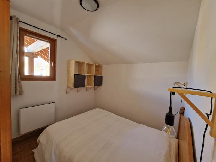 Spavaća soba 2 s krevetom 140x90