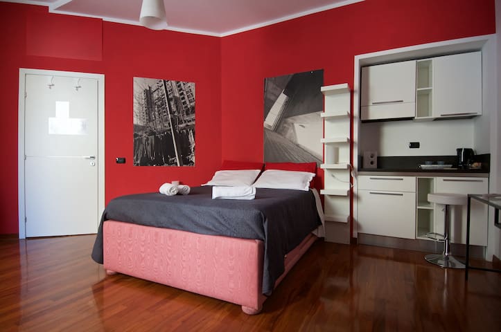 Luxury – Central – 4Bedrooms – A/C – Fiber