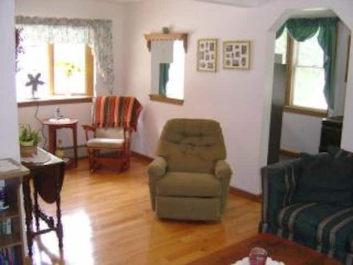 Acorn Cottage - Bar Harbor, ME