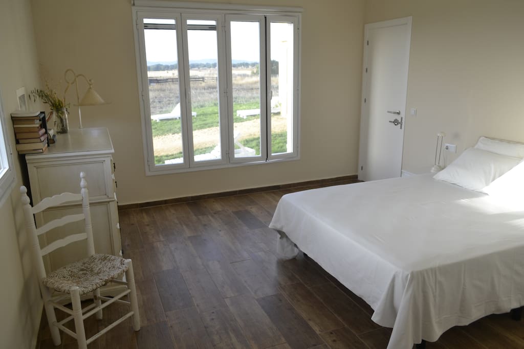 Habitación Suite 'Faro de Trafalgar' con Baño propio.