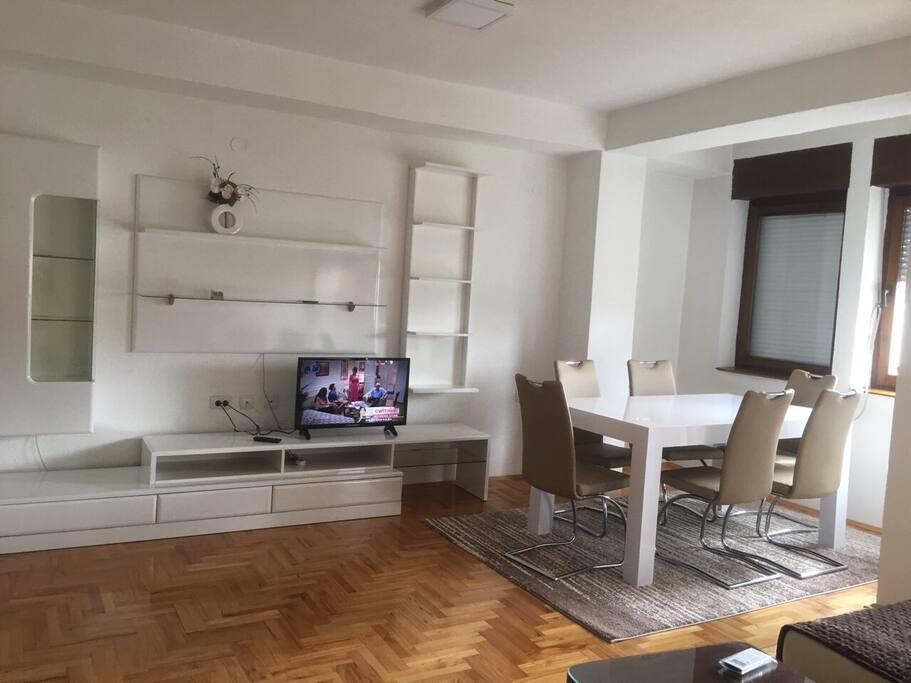 Living room with cable TV.