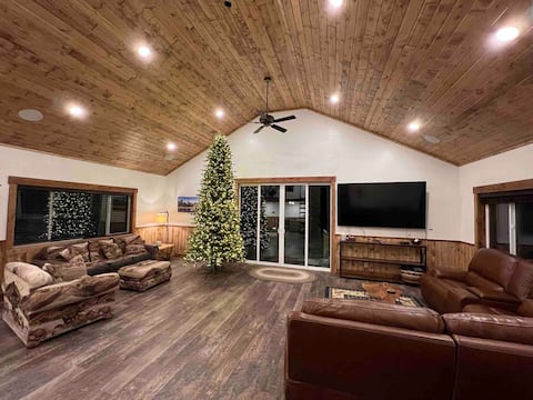 Moose Lodge; Warm River cabin by National Forest