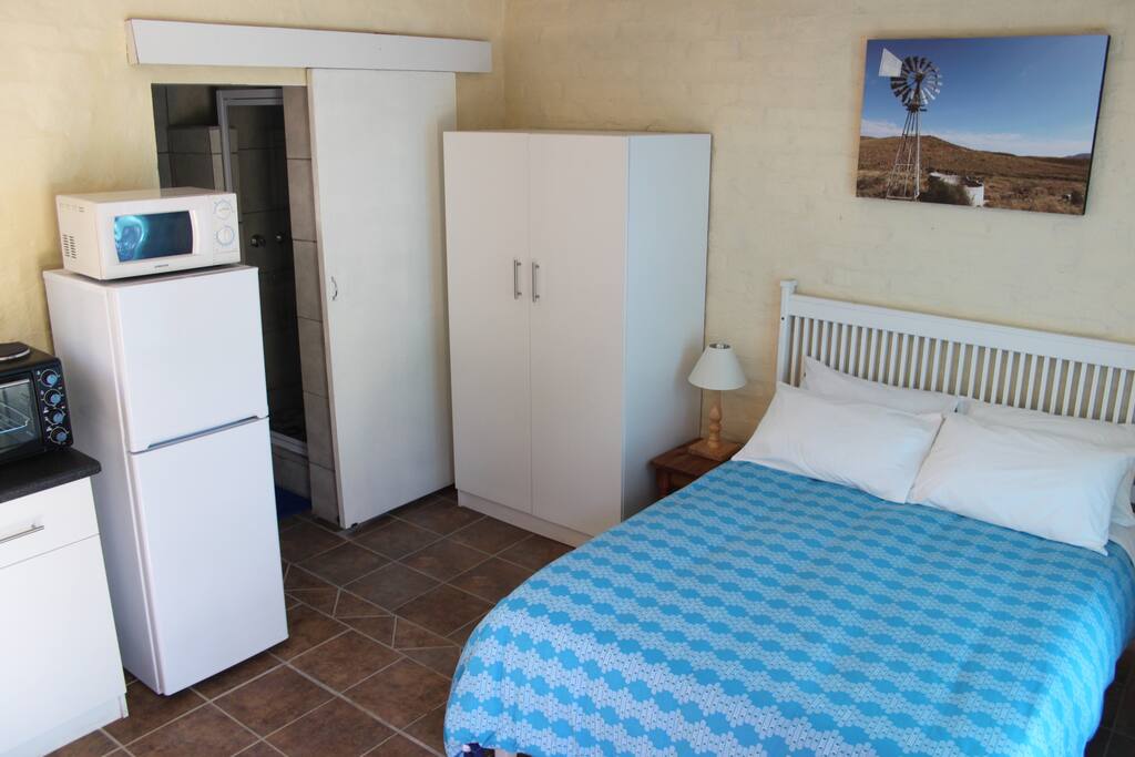 Flat 2 - Double bed room, en-suite bathroom
