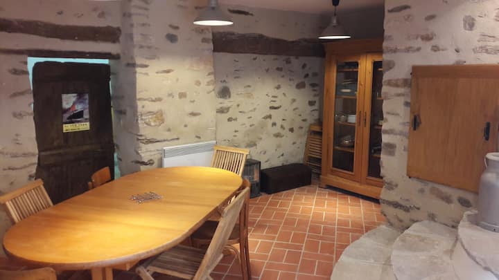 HOUSE in the VILLAGE: 8 people, 4 bedrooms