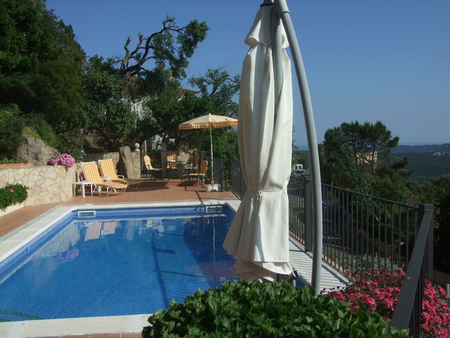 Private pool area and additional terrace